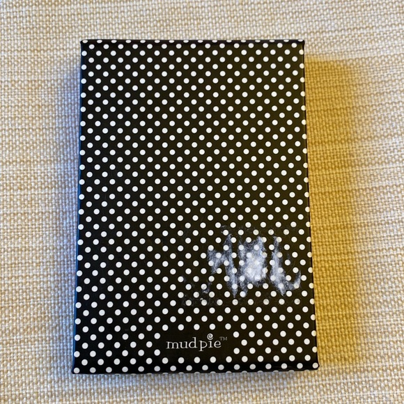 Initial “A” notepad with pen by Mud Pie. Keychain and two pouches by MSC - Picture 7 of 14